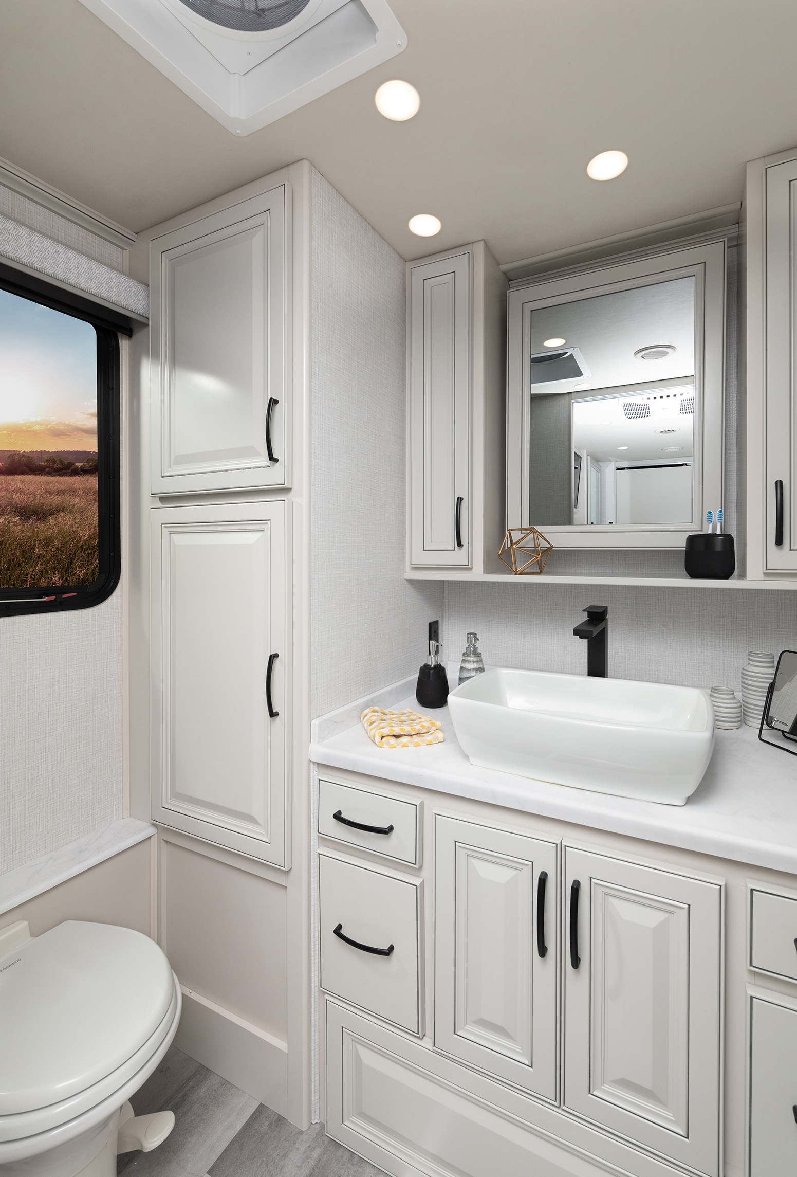 2024 Frontier Most Loved Class A Motorhome Features Fleetwood RV
