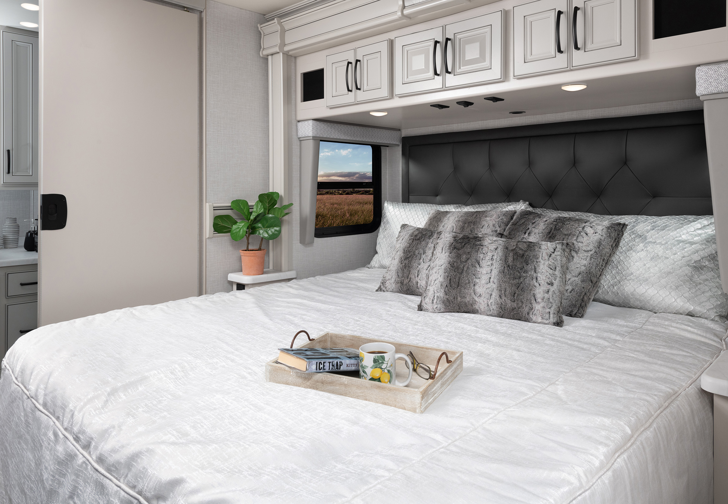 2024 Frontier Most Loved Class A Motorhome Features Fleetwood RV