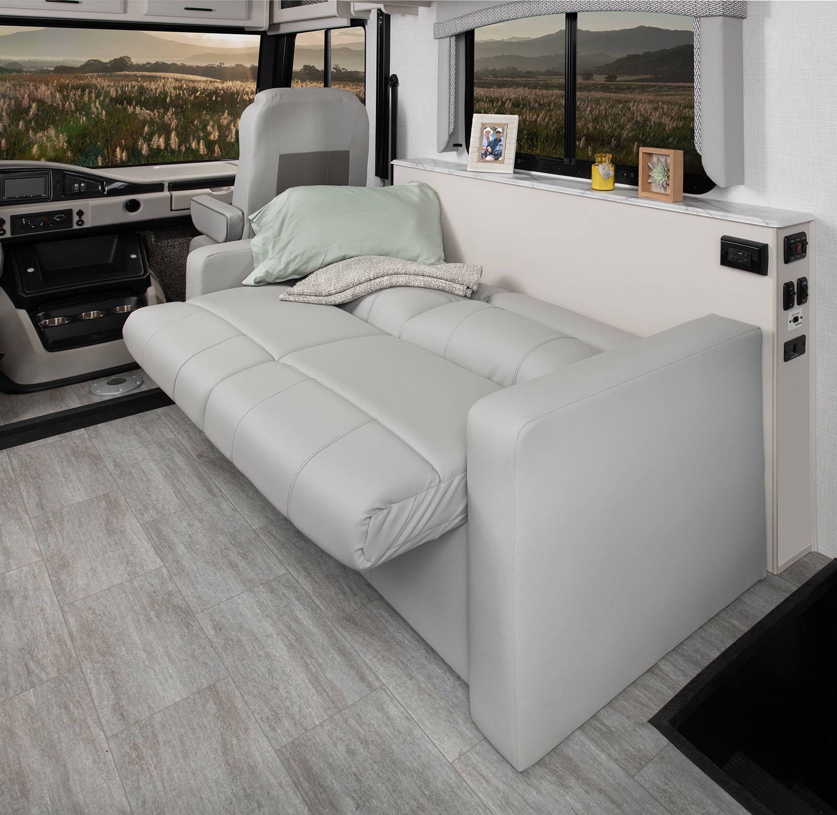 Fleetwood rv sale furniture
