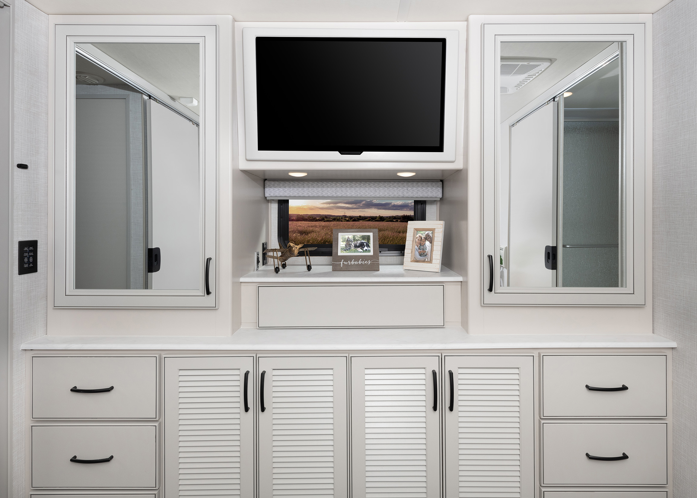 2024 Frontier Most Loved Class A Motorhome Features Fleetwood RV